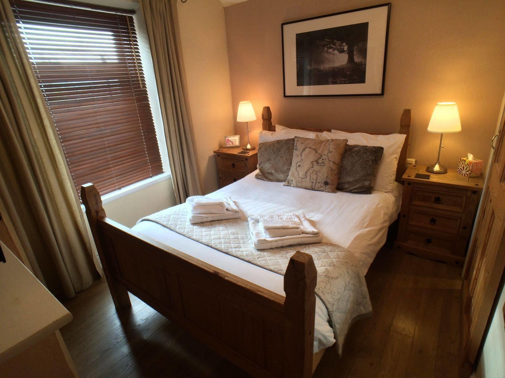 Ty Rosa Rooms Cardiff Exterior foto